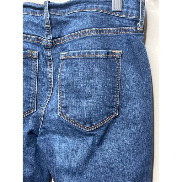 Old Navy Women’s 2 Short Mid Rise Straight Jeans - Picture 10 of 11